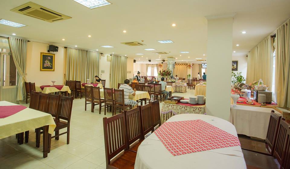 Nhà hàng Khách sạn Hùng Vương - Quảng Ngãi