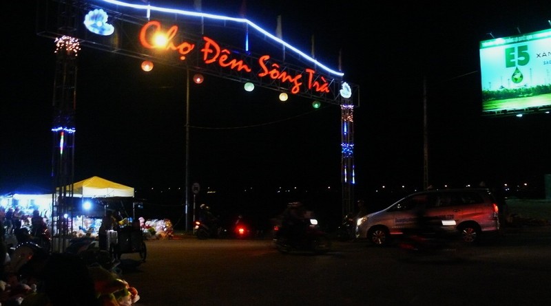 Chợ đêm Sông Trà - Quảng Ngãi